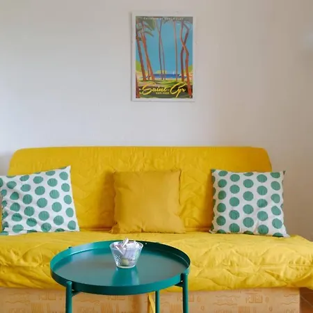 Apartamento St-cyr - Studio Avec Balcon, Vue Mer Et Proche Plage *